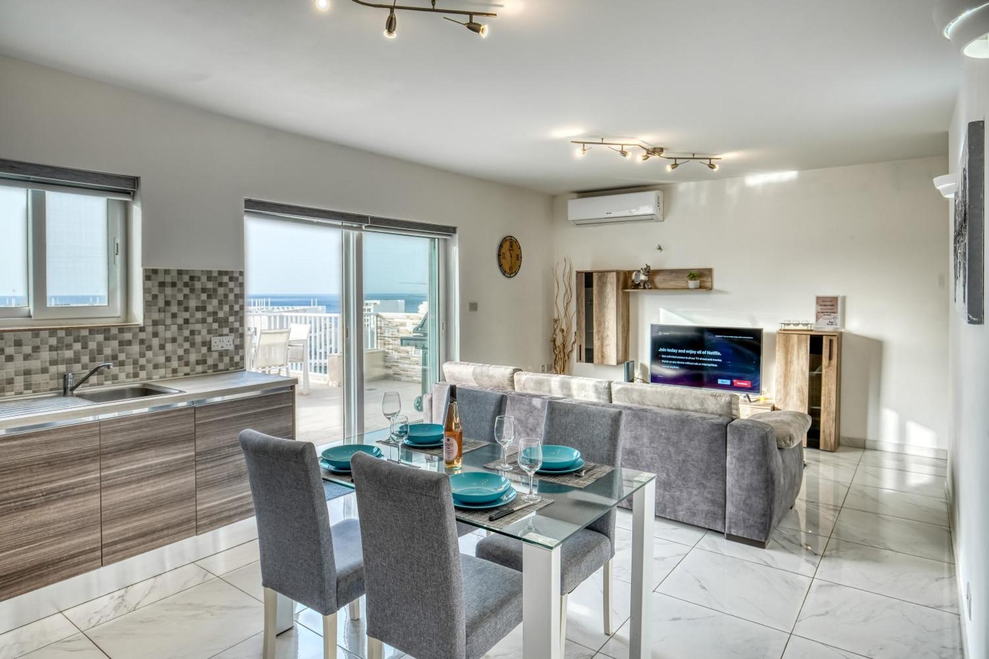 Apartmán Poseidon Court Penthouse Superior St. Paul's Bay Exteriér fotografie