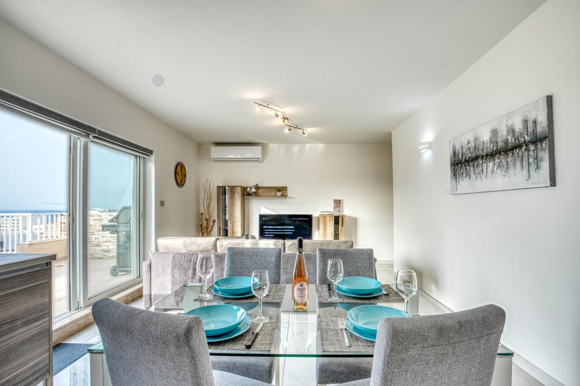Apartmán Poseidon Court Penthouse Superior St. Paul's Bay Exteriér fotografie