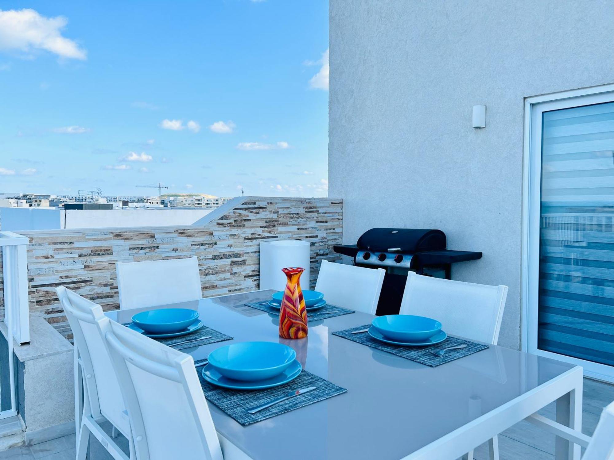 Apartmán Poseidon Court Penthouse Superior St. Paul's Bay Exteriér fotografie