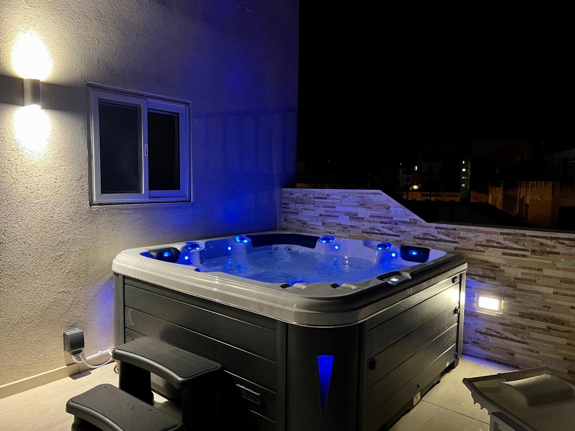 Apartmán Poseidon Court Penthouse Superior St. Paul's Bay Exteriér fotografie