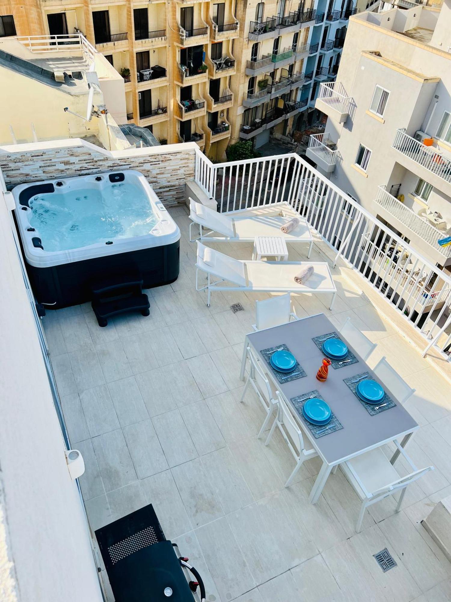 Apartmán Poseidon Court Penthouse Superior St. Paul's Bay Exteriér fotografie