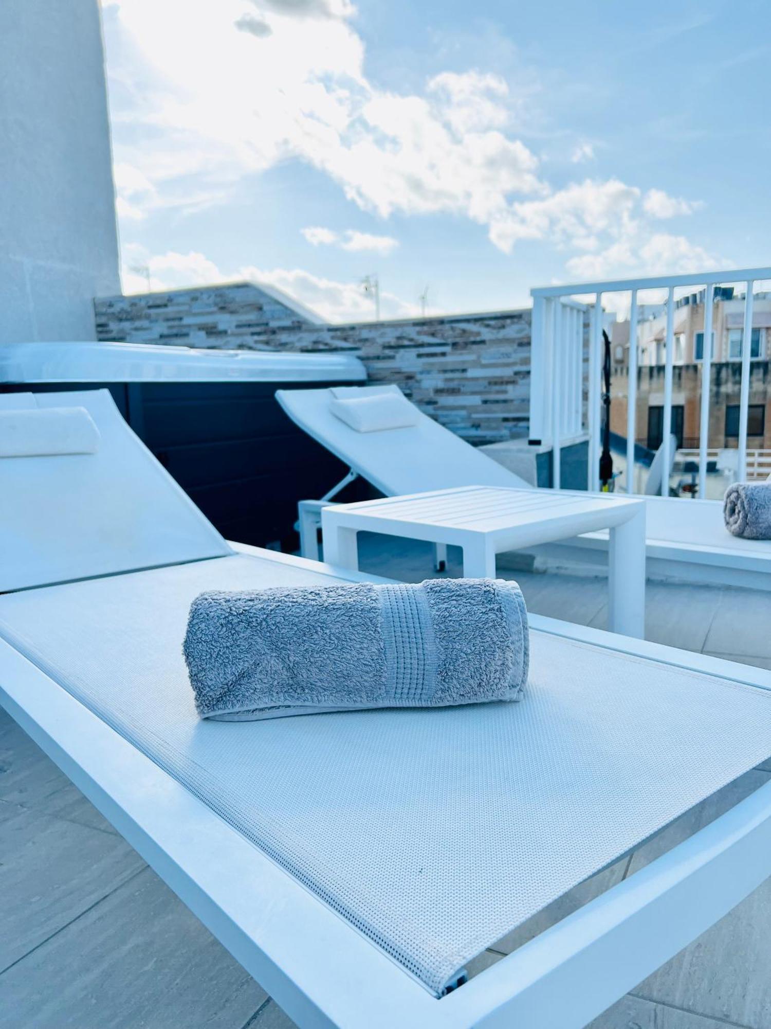 Apartmán Poseidon Court Penthouse Superior St. Paul's Bay Exteriér fotografie