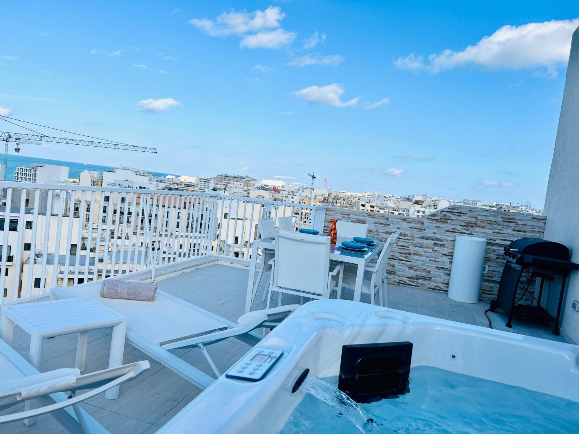 Apartmán Poseidon Court Penthouse Superior St. Paul's Bay Exteriér fotografie